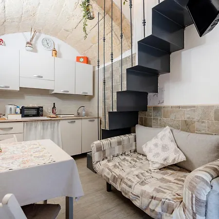 Dimora Il Solstizio – Sanctuary Where Light Meets Aparthotel Bari