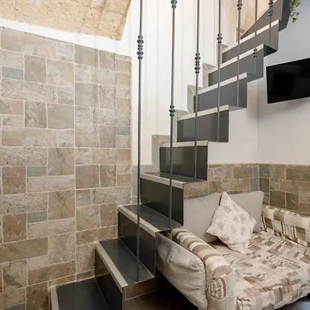 Aparthotel Dimora Il Solstizio - Sanctuary Where Light Meets Bari