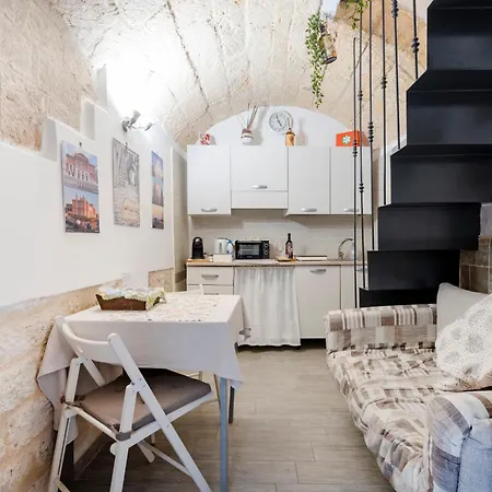 Dimora Il Solstizio - Sanctuary Where Light Meets Bari