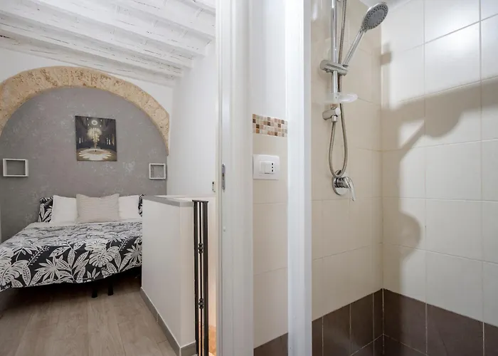 Dimora Il Solstizio - Sanctuary Where Light Meets מלון דירות בארי